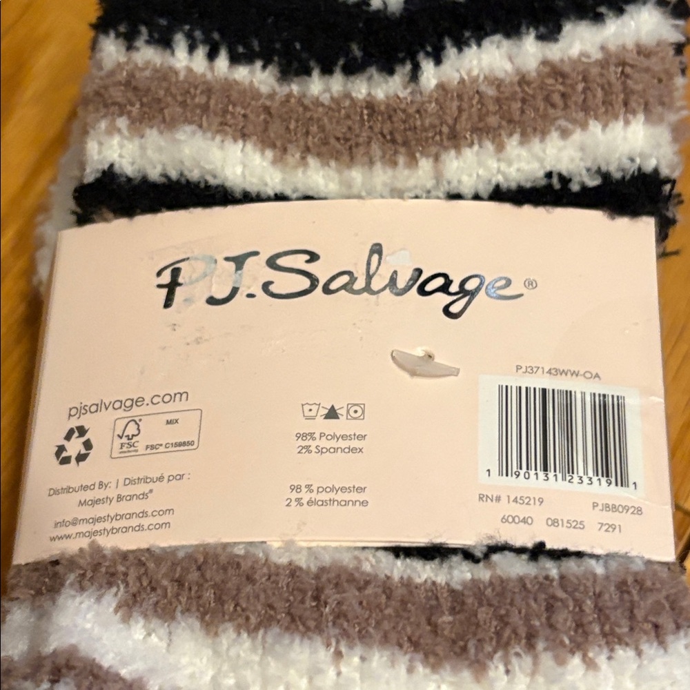 NWT P.J. Salvage Fuzzy Socks in Black, White,Brown, & striped - Picture 3 of 4